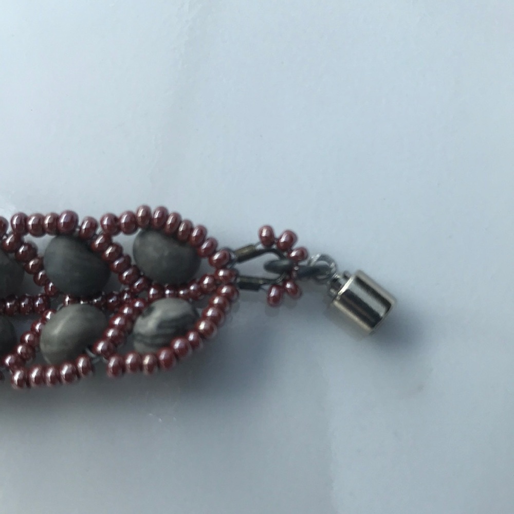 Gray bracelet - Picture 4 of 4